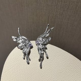 【限定入荷】蝶の羽モチーフ　ピアス　大ぶり　華やか　レディース　両耳　　(ピアス)