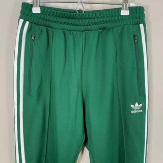 アディダス(adidas)の【人気グリーン、トラックパンツ◎】adidasジャージ古着　3ストライプ緑M(その他)