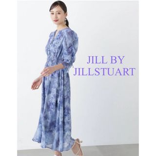 ジルバイジルスチュアート(JILL by JILLSTUART)の美品！ ジルバイジルスチュアート シマーフラワープリントワンピース (ロングワンピース/マキシワンピース)