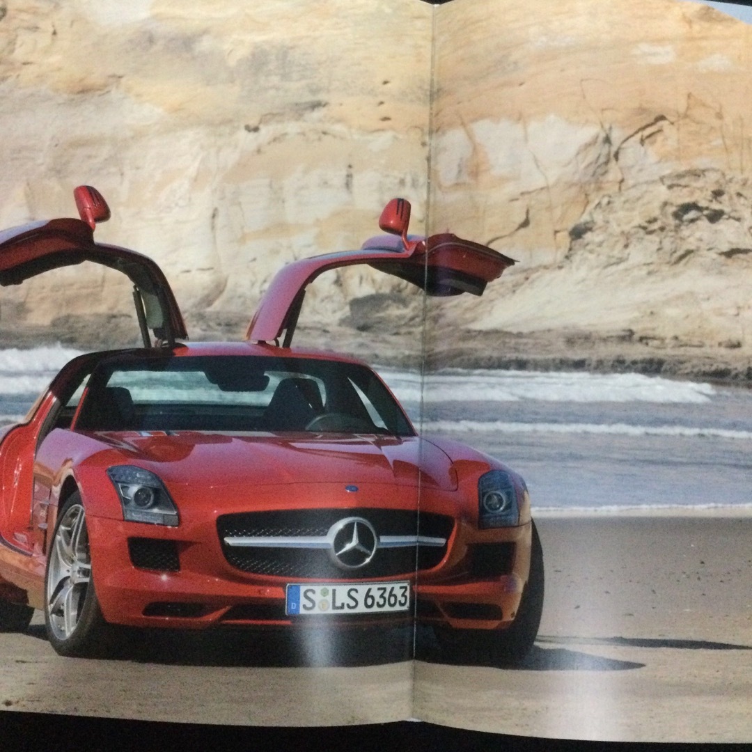 Luxury Toys 洋書　写真集　外車　飛行機　時計　船　teNeues エンタメ/ホビーの本(洋書)の商品写真