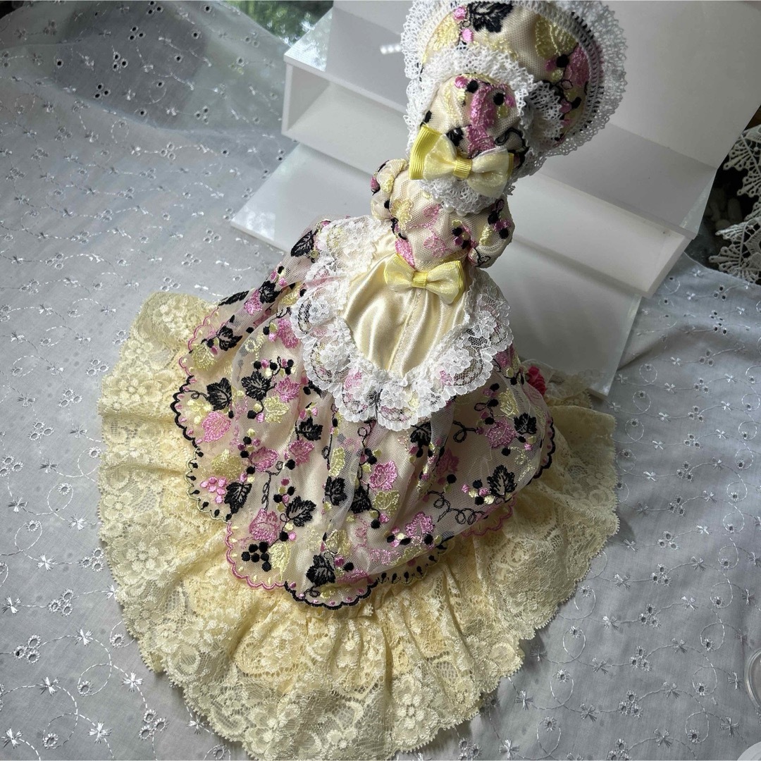 リカちゃんやブライスのドレス エンタメ/ホビーのおもちゃ/ぬいぐるみ(キャラクターグッズ)の商品写真