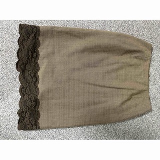 エポカ(EPOCA)のエポカ裾レース付きスカート美品(ひざ丈スカート)