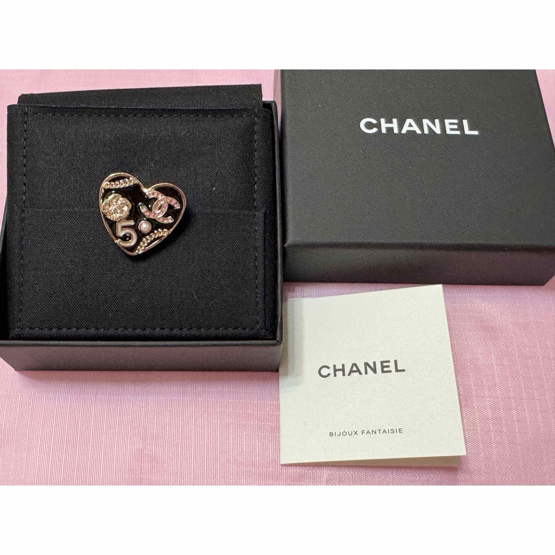 CHANEL - CHANEL シャネル ブローチ ハート ココマーク 5 CHANEL - CHANEL シャネル ブローチ ハート ココマーク 5