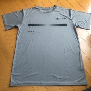 ''rvca Tシャツ'' 新古品