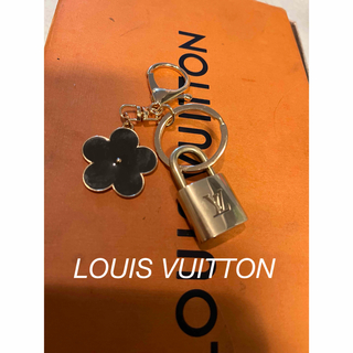 LOUIS VUITTON - ルイヴィトン　カデナ　パドロック　キーホルダー　南京錠　キーホルダー部分新品