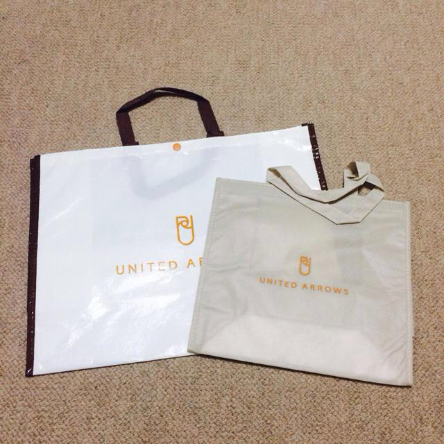 UNITED ARROWS(ユナイテッドアローズ)のアローズ☆ショップ袋 レディースのバッグ(ショップ袋)の商品写真