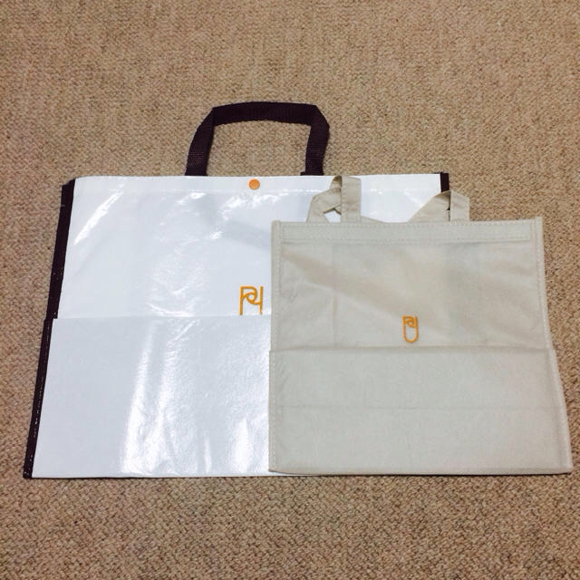 UNITED ARROWS(ユナイテッドアローズ)のアローズ☆ショップ袋 レディースのバッグ(ショップ袋)の商品写真