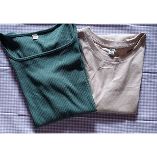 ユニクロ(UNIQLO)のレディーストップス2枚組　Sサイズ(Tシャツ(半袖/袖なし))