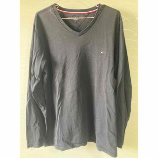 トミーヒルフィガー(TOMMY HILFIGER)の送料込☆美品！トミー ヒルフィガー 長袖Tシャツ Mサイズ 黒色☆(Tシャツ/カットソー(七分/長袖))