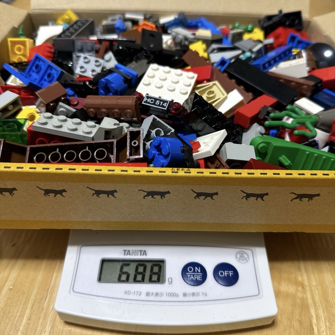 Lego(レゴ)のレゴ（lego）688g！まとめ売り 0.68kg　基本ブロック大量　中古 キッズ/ベビー/マタニティのおもちゃ(知育玩具)の商品写真