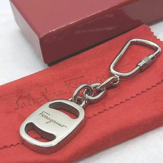 Salvatore Ferragamo - ●●箱、保存布付き　フェラガモ　Ferragamo　キーホルダー　シルバーカラー