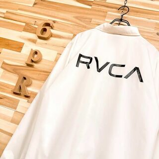 ルーカ(RVCA)の【ルーカ】ロゴ ナイロン コーチジャケット スポーツ サーフィン M 白×黒(ナイロンジャケット)