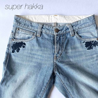 スーパーハッカ(SUPER HAKKA)のSUPER HAKKA 刺繍 デニム Mサイズ かわいい(デニム/ジーンズ)