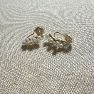 【レディース】アクセサリー　大人可愛い　オシャレ　イヤリング　パール　ゴールド(イヤリング)