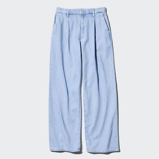 ユニクロ(UNIQLO)のユニクロ　ドレープデニムタックパンツ丈標準　カラー62ブルー　Sサイズ(デニム/ジーンズ)