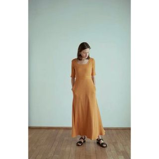 クラネ(CLANE)の【美品】CLANE CIRCULAR ONE PIECE オレンジ　0 XS(ロングワンピース/マキシワンピース)