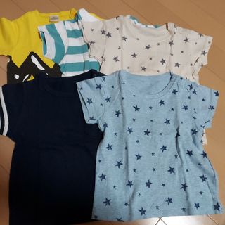 ユニクロ(UNIQLO)のユニクロ　80サイズ　半袖Tシャツ4枚　チャーリーブラウンTシャツ　計5枚セット(Tシャツ/カットソー)