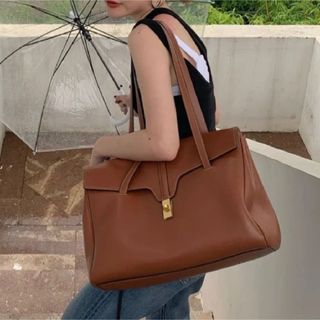 セリーヌ(celine)のCELINE セーズ 16ラージ ソフト スムースカーフスキン(ハンドバッグ)