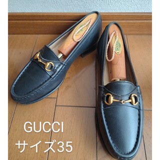 グッチ(Gucci)の美品 GUCCIホースビットローファー 35 牛革ブラック(ローファー/革靴)