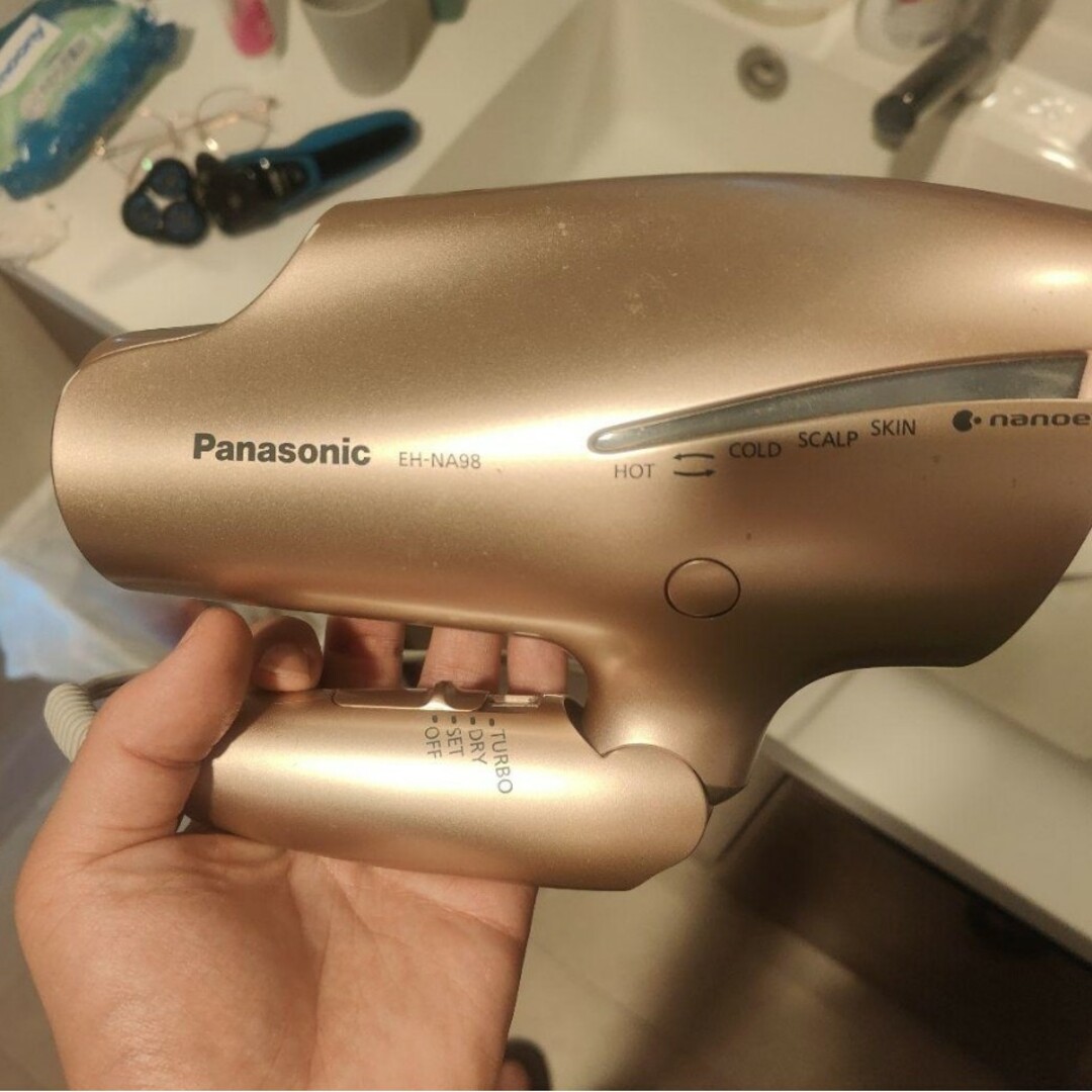 Panasonic(パナソニック)のPanasonic ドライヤー　ナノケア EH-NA98 スマホ/家電/カメラの美容/健康(ドライヤー)の商品写真