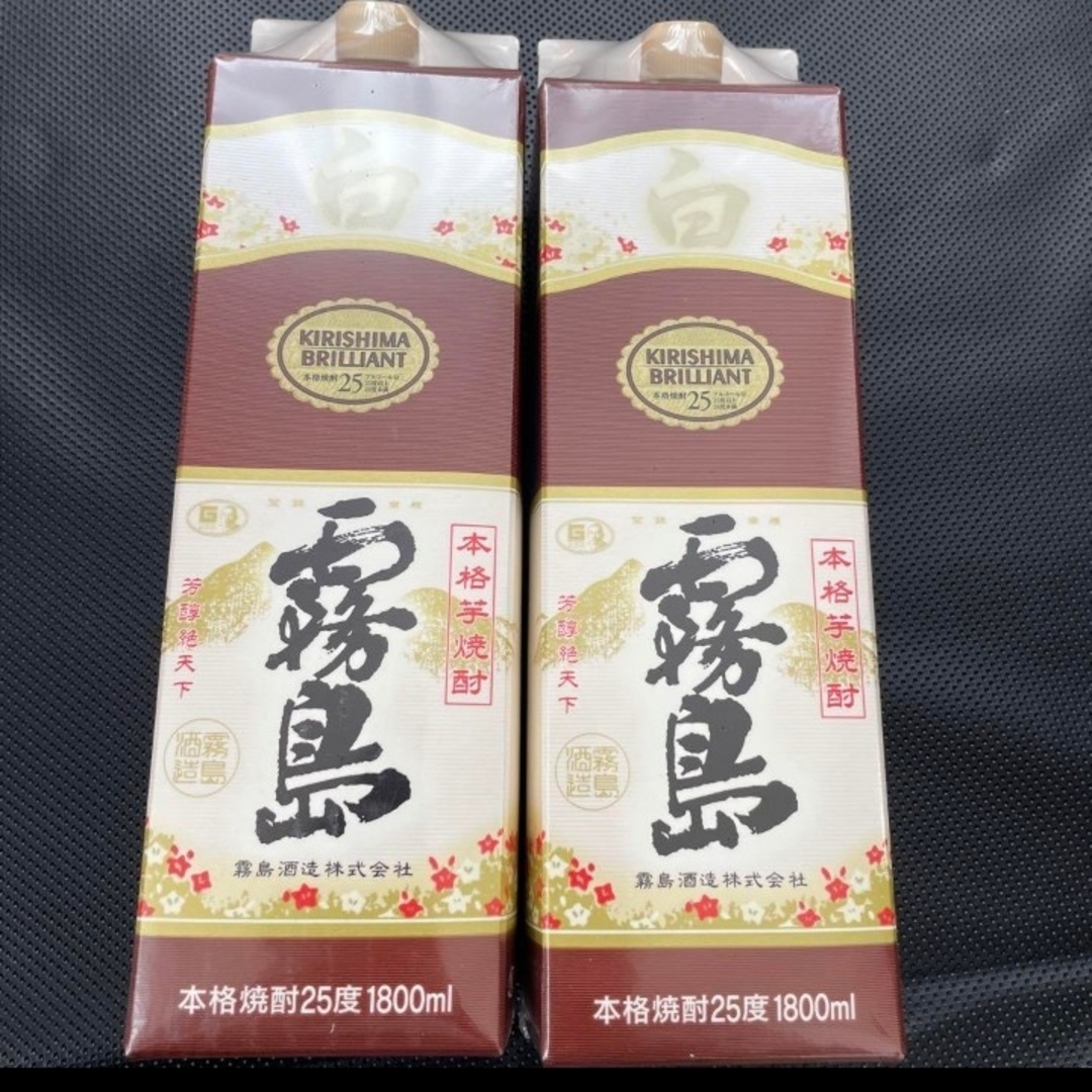 霧島酒造(キリシマシュゾウ)の廃盤　入荷困難　希少　白霧島 25度 1800ml 紙パック 6本セット 食品/飲料/酒の酒(焼酎)の商品写真