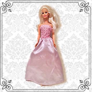 バービー(Barbie)の＊Barbie＊アウトフィット＊着せ替え洋服＊サテンドレス＊ベアワンピース(ぬいぐるみ)