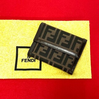 フェンディ(FENDI)のほぼ未使用 FENDI フェンディ ズッカ FF ロゴ レザー 本革 キャンバス 二つ折り 財布 ミニ コンパクト ウォレット ブラウン 52578(財布)