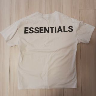 FOG ESSENTIALS Tシャツ男女兼用 エッセンシャルズ  背後大log(Tシャツ/カットソー(半袖/袖なし))