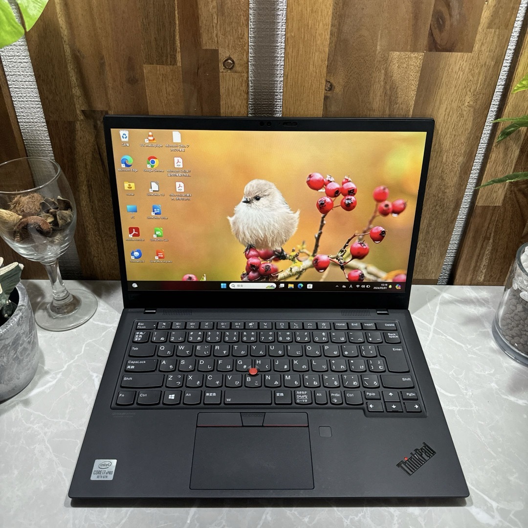 Lenovo(レノボ)の【美品】Thinkpad X1 Carbon☘️i7第10世代/メモ16G☘️ スマホ/家電/カメラのPC/タブレット(ノートPC)の商品写真