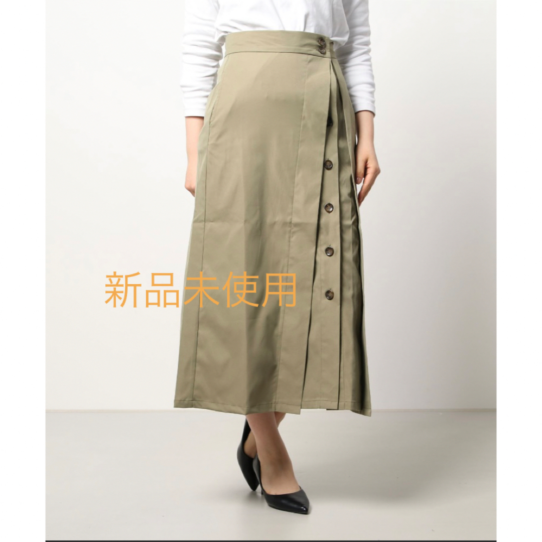 CPCM(シーピーシーエム)のCPCM シーピーシーエム ボタンフェイクアクセント ロングスカート カーキ レディースのスカート(ロングスカート)の商品写真