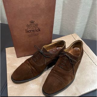 バーウィック(Berwick)のBerwick バーウィック 3577 パンチドキャップトゥ  スエード(ドレス/ビジネス)