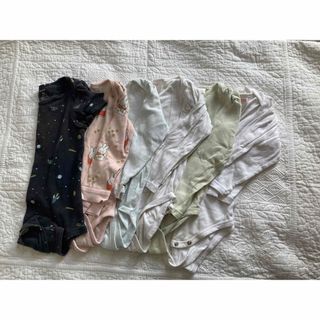 ザラ(ZARA)のzara  UNIQLO カーターズ　ロンパース　90 6枚セット(Tシャツ/カットソー)