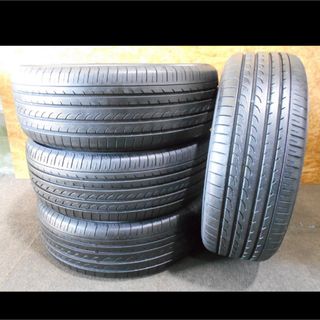 ヨコハマ(ヨコハマ)の(A-2581)ヨコハマ BluEarth RV-02 215/60R17 4本(タイヤ)