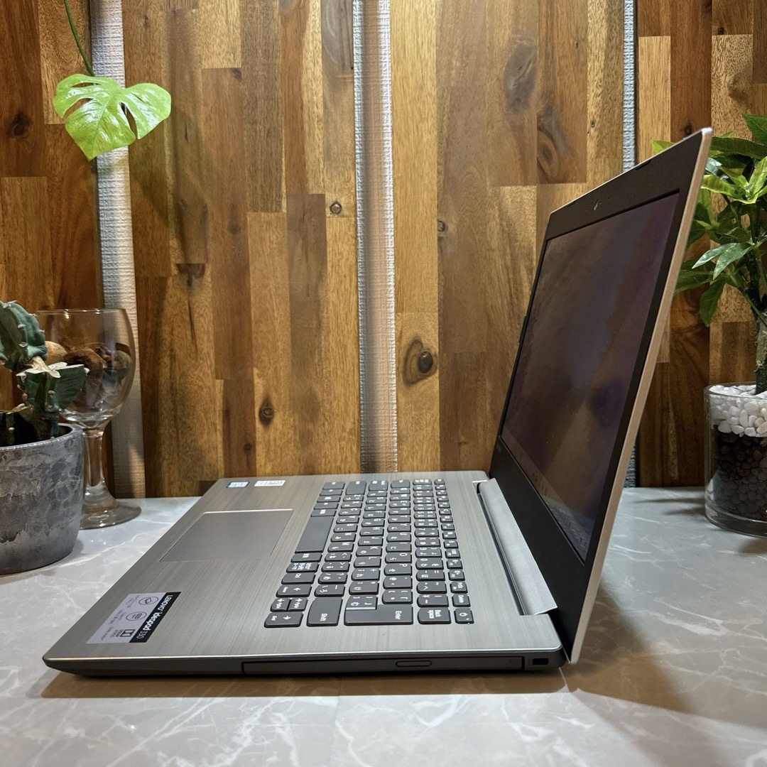 Lenovo(レノボ)のLenovo Ideapad 330☘️i5第8世代☘️SSD256G☘️メ8G スマホ/家電/カメラのPC/タブレット(ノートPC)の商品写真