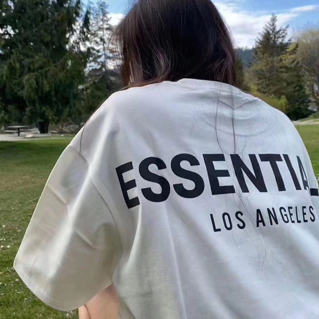FOG ESSENTIALS Tシャツ男女兼用エッセンシャルズ 半袖Lサイズの FOG ESSENTIALS Tシャツ男女兼用エッセンシャルズ 半袖Lサイズの