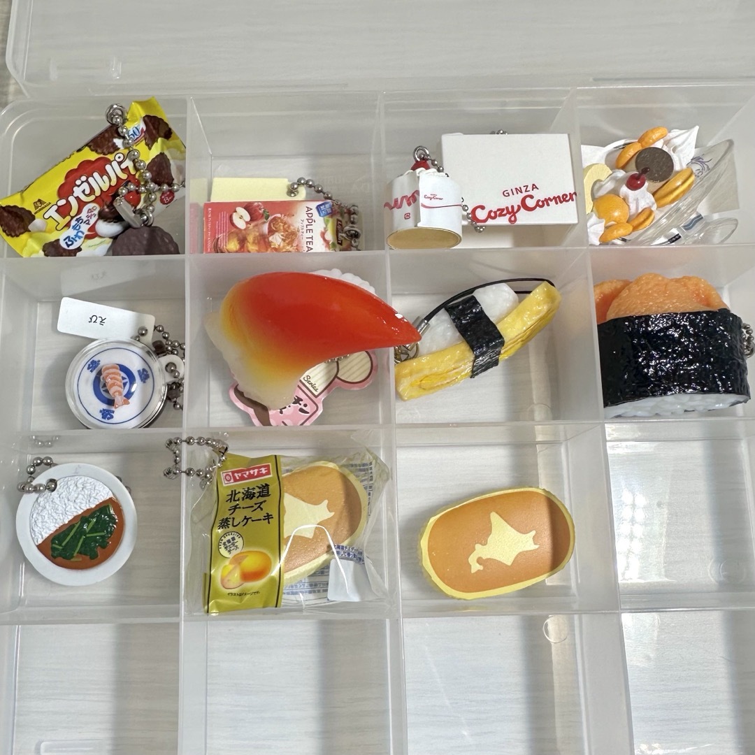 ガチャガチャ 食品サンプル 11個セット エンタメ/ホビーのおもちゃ/ぬいぐるみ(キャラクターグッズ)の商品写真