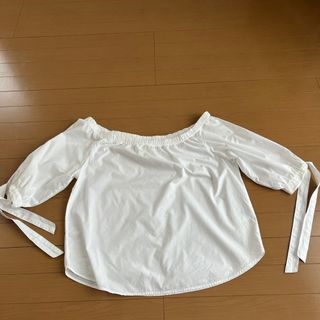 エイチアンドエム(H&M)のH&Mブラウス(シャツ/ブラウス(半袖/袖なし))