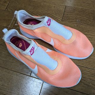 ナイキ(NIKE)のナイキ　ウィメンズ　タンジュン スリップサイズ　24..5cm(スニーカー)