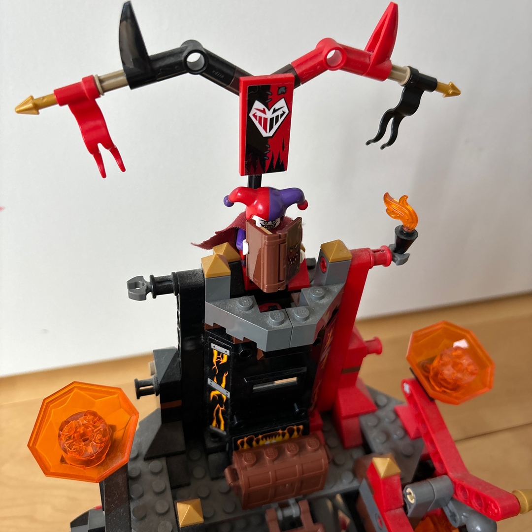 LEGO レゴ　NEXO KNIGHTS 70316 美品 キッズ/ベビー/マタニティのおもちゃ(積み木/ブロック)の商品写真