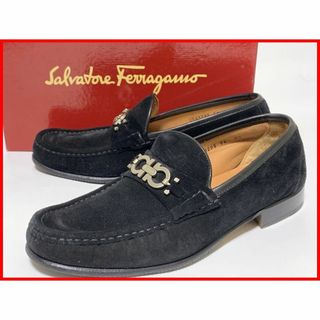 サルヴァトーレフェラガモ(Salvatore Ferragamo)のフェラガモ 8.5≒26.5cm ローファー 黒 スエード jtu(ドレス/ビジネス)