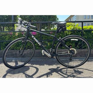 トレック(TREK)のTREK トレック　7.4FX  マットブラック(自転車本体)