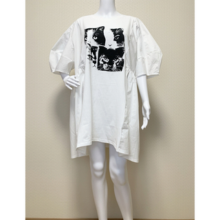 新品　チュニック　Tシャツ　切替デザイン　ふんわり袖　猫柄　白　大きめサイズ　L(チュニック)