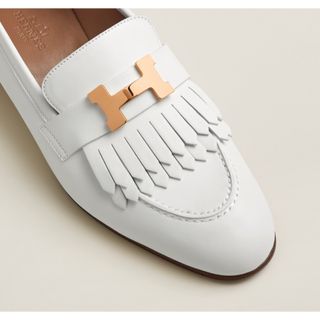 エルメス(Hermes)の◆美品◆ Hermes エルメス ローファー ロワイヤル 白 38.5(ローファー/革靴)