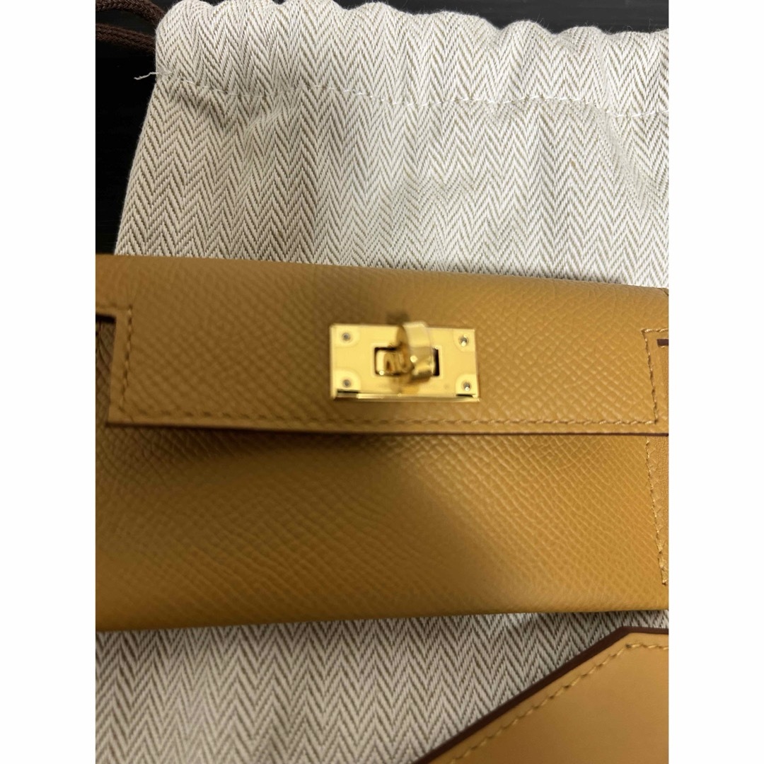 Hermes(エルメス)の新品】HERMES ケリーポシェットバンドリエールストラップセサミ105 G金具 レディースのファッション小物(その他)の商品写真