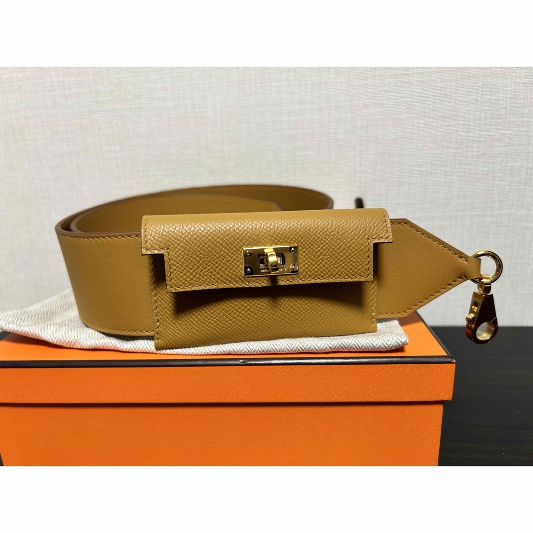 Hermes(エルメス)の新品】HERMES ケリーポシェットバンドリエールストラップセサミ105 G金具 レディースのファッション小物(その他)の商品写真