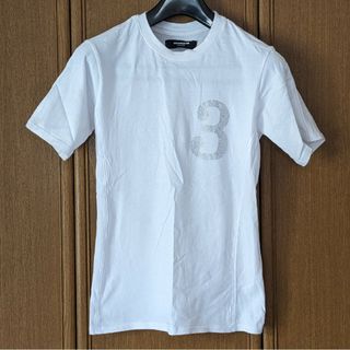 1PIU1UGUALE3 RELAX ラインストーン Vネック　半袖Tシャツ(Tシャツ/カットソー(半袖/袖なし))