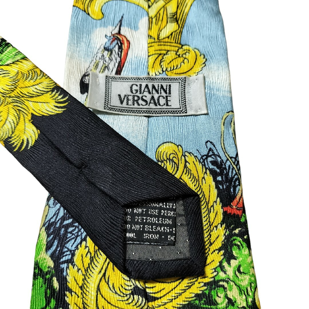 Gianni Versace(ジャンニヴェルサーチ)の【GIANNI VERSACE】　ブラック系　総柄　イタリア製 メンズのファッション小物(ネクタイ)の商品写真