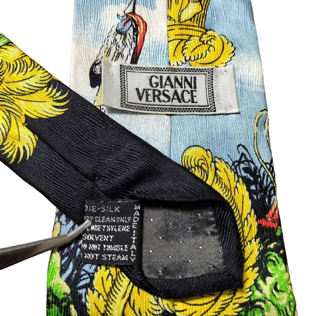 Gianni Versace(ジャンニヴェルサーチ)の【GIANNI VERSACE】　ブラック系　総柄　イタリア製 メンズのファッション小物(ネクタイ)の商品写真