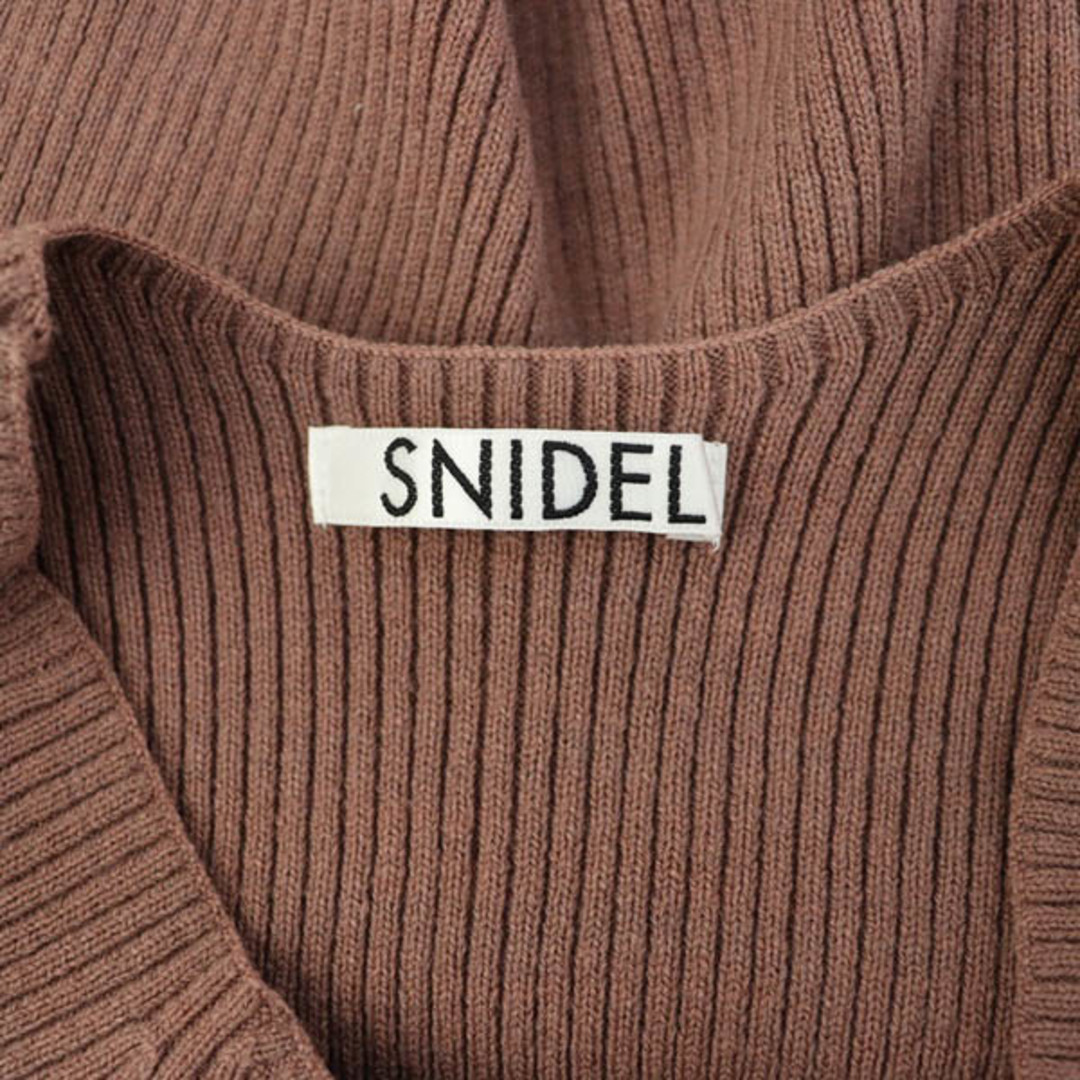 SNIDEL(スナイデル)のスナイデル snidel 2022福袋 リブニット カットソー 長袖 ONE 茶 レディースのトップス(カットソー(長袖/七分))の商品写真