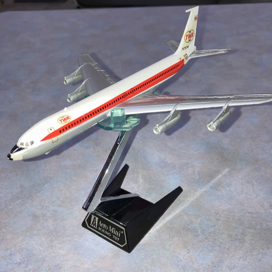 Aero Mini BOEING 707 エンタメ/ホビーのおもちゃ/ぬいぐるみ(キャラクターグッズ)の商品写真